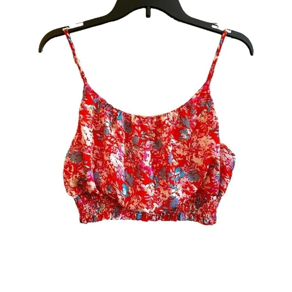 FANCO, RED FLORAL PRINT CROP TOP. ADJUSTABLE STRAPS. 100% POLYESTER, SIZE L - Picture 3 of 7